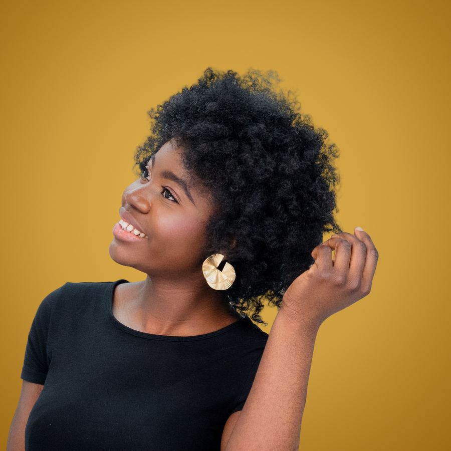 Des boucles douces, définies et brillantes