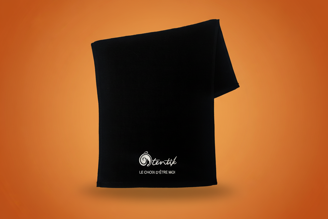 Serviette Noire Ôtentik – accessoire pour cheveux afro